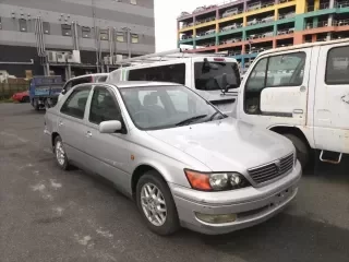 TOYOTA VISTA