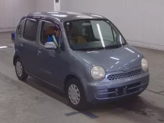 DAIHATSU MOVE LATTE