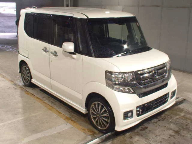 Honda N-Box 2016