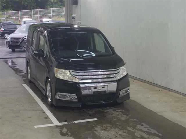 Honda Stepwgn 2012