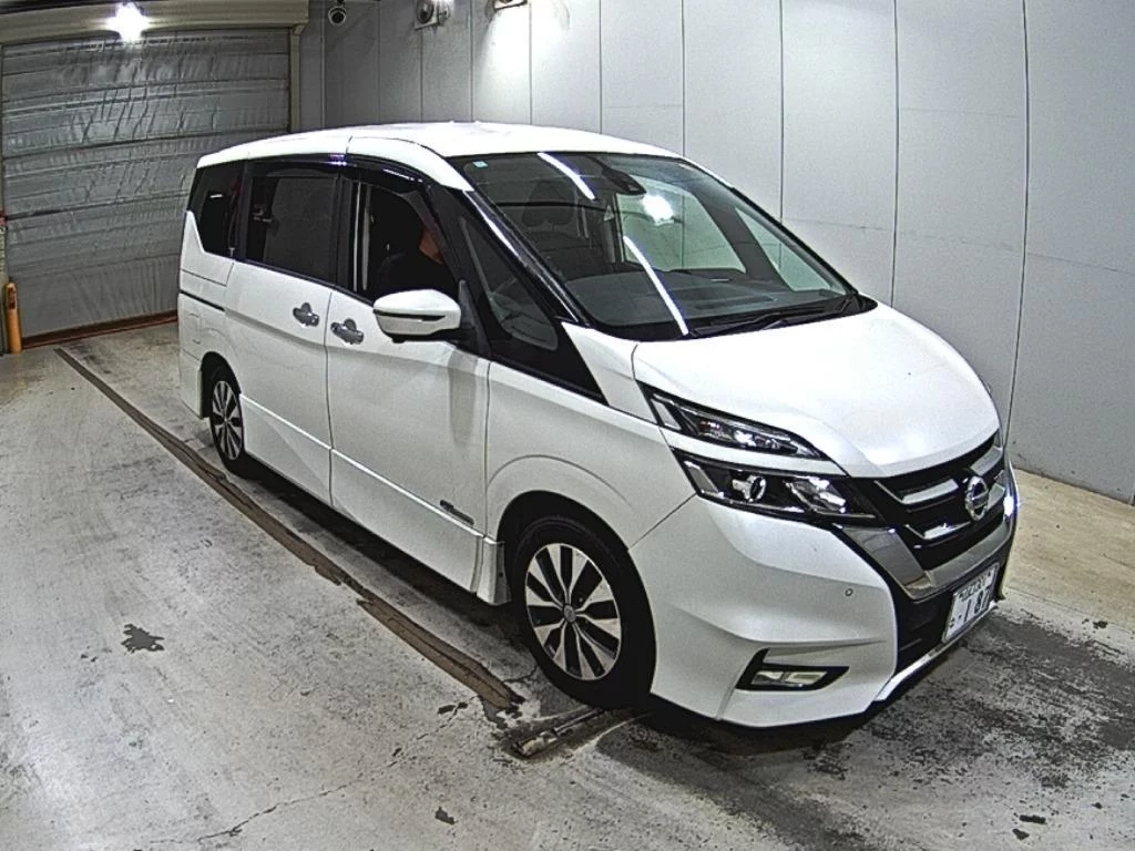 Nissan Serena 2016