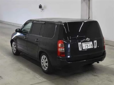 TOYOTA SUCCEED