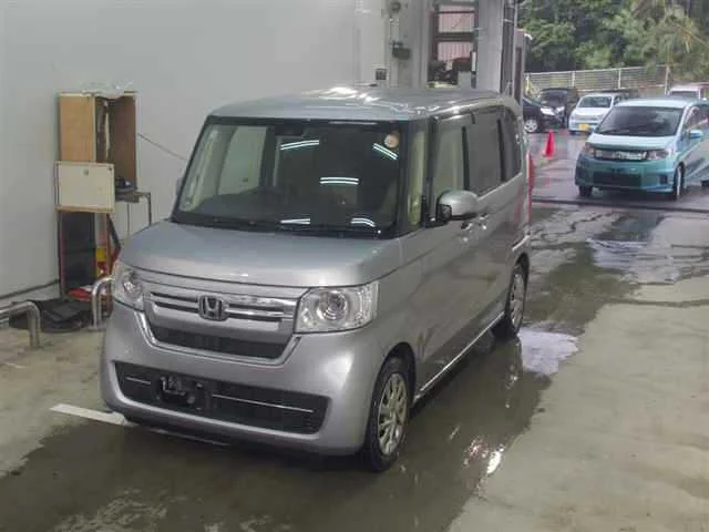 Honda N-Box 2022