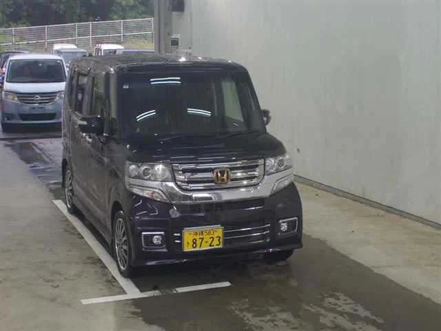 Honda N-Box 2015