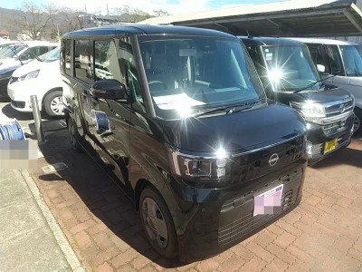 NISSAN ROOX