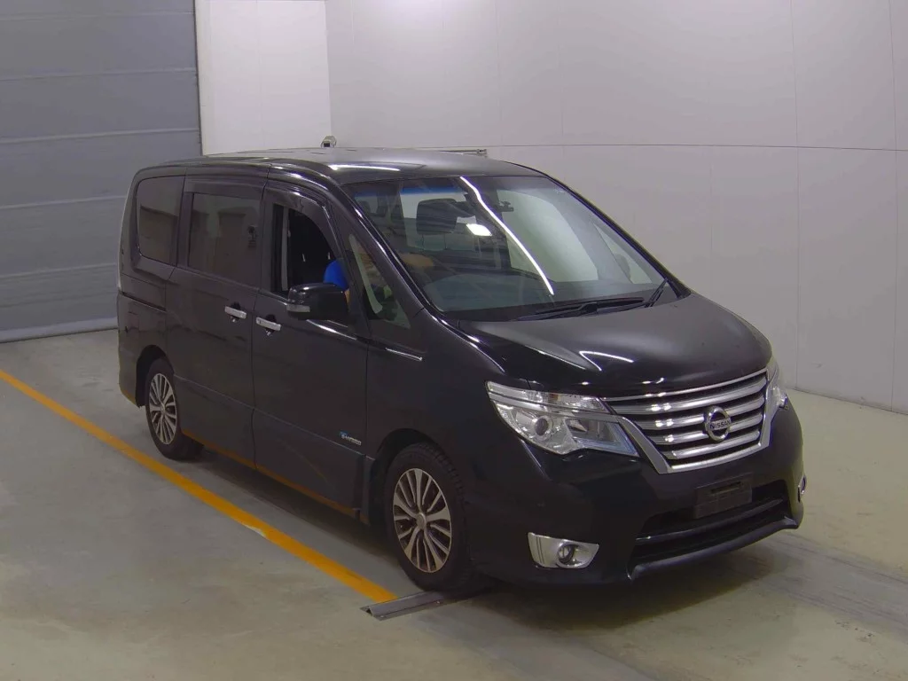 Nissan Serena 2016