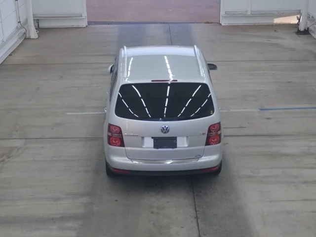 Volkswagen Touran  с аукциона в Японии