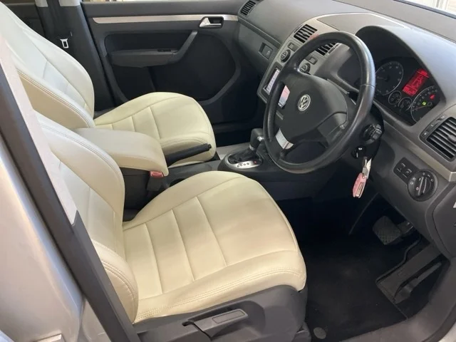 Volkswagen Touran  с аукциона в Японии