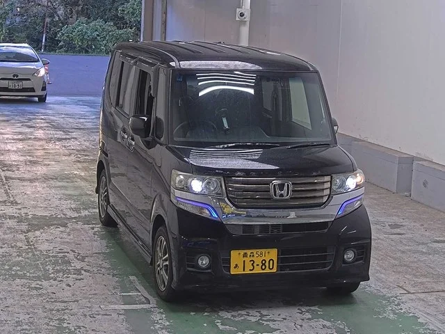 Honda N-Box 2014
