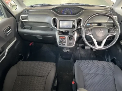 MITSUBISHI DELICA D2