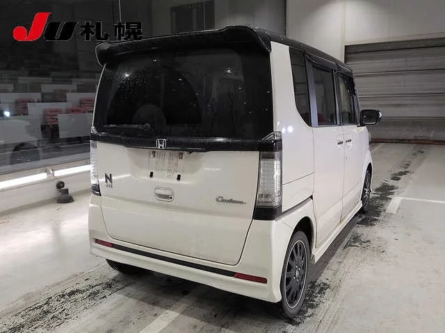 Honda N-Box  с аукциона в Японии