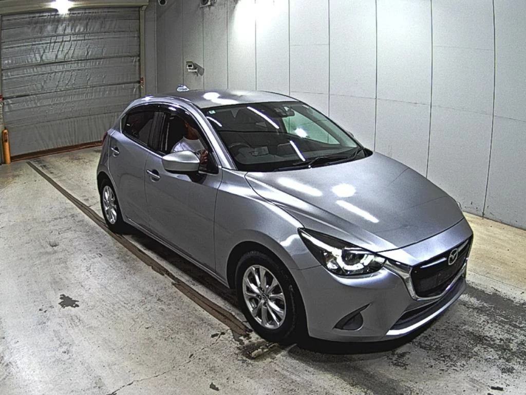 Mazda Demio 2016