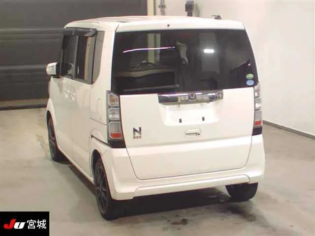Honda N-Box 2015