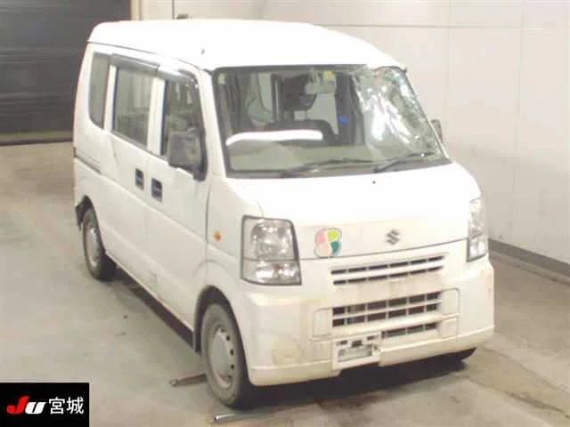 Suzuki Every 2013