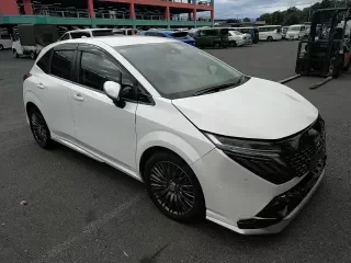 NISSAN AURA
