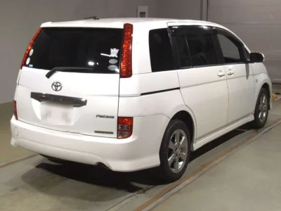 TOYOTA ISIS