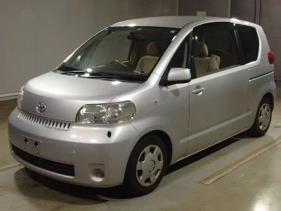 TOYOTA PORTE