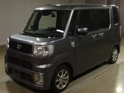 TOYOTA PIXIS MEGA
