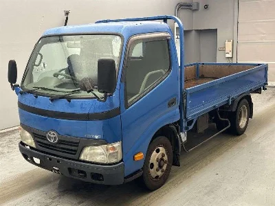 TOYOTA DYNA