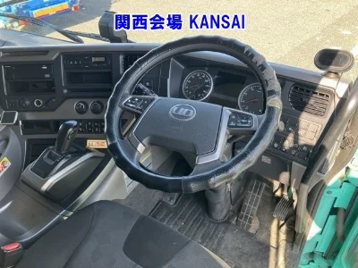 NISSAN DIESEL (UD) QUON