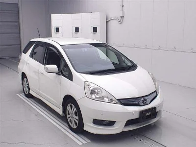 HONDA FIT SHUTTLE