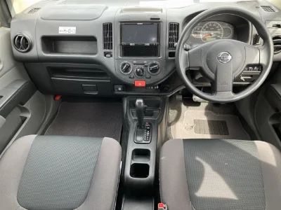 Nissan AD