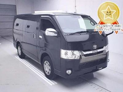 TOYOTA HIACE VAN