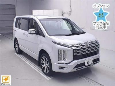 MITSUBISHI DELICA D5