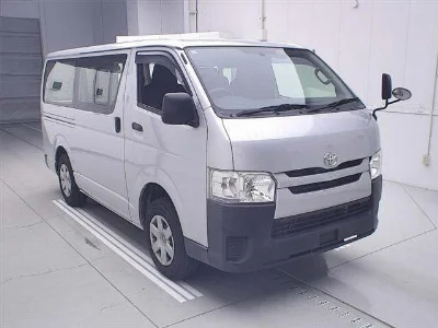 TOYOTA REGIUS ACE VAN