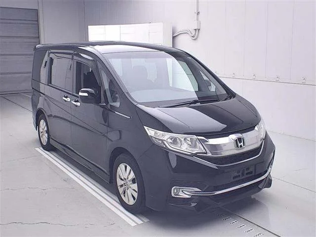 Honda Stepwgn 2015