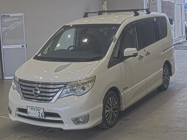 Nissan Serena 2015
