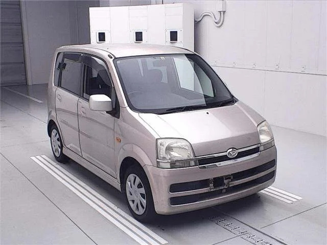 Daihatsu Move 2004