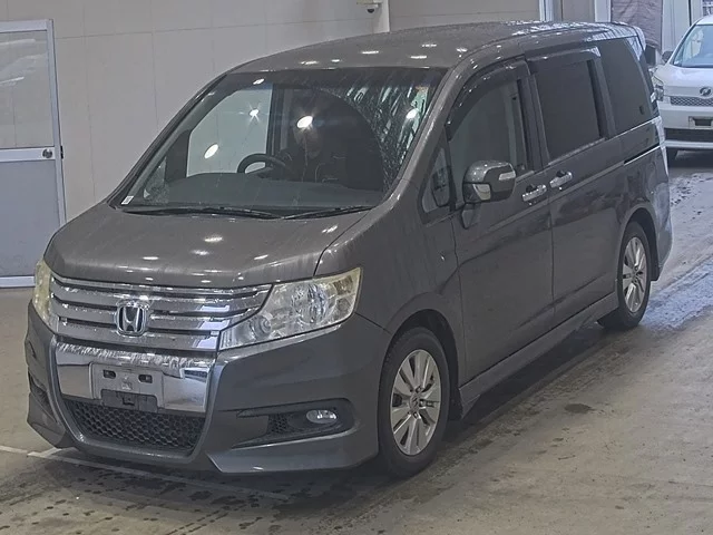 Honda Stepwgn 2012