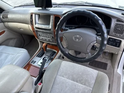 TOYOTA LAND CRUISER