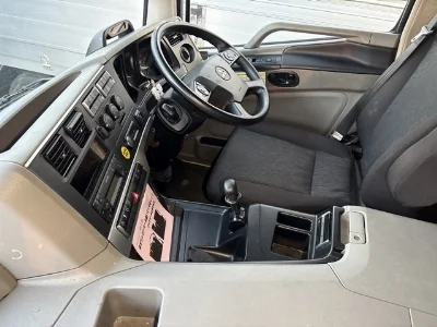 MITSUBISHI FUSO SUPER GREAT