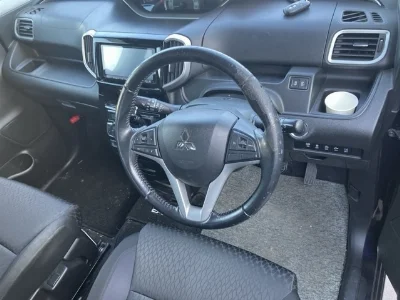 MITSUBISHI DELICA WAGON