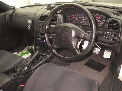 NISSAN SKYLINE