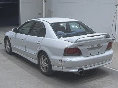 MITSUBISHI GALANT