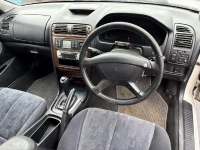 MITSUBISHI GALANT