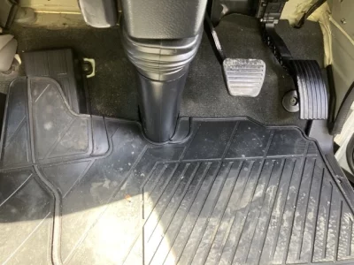 NISSAN UD