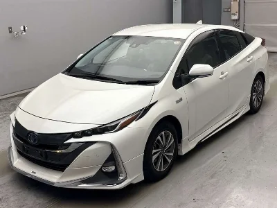 TOYOTA PRIUS PHV