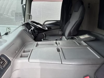 MITSUBISHI FUSO SUPER GREAT