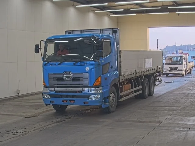 Hino Profia  с аукциона в Японии