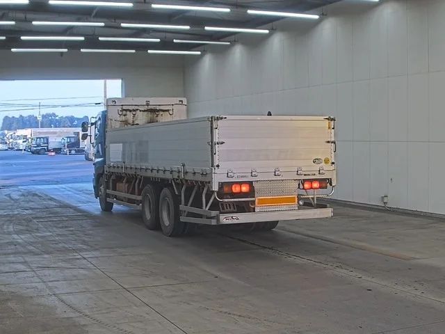 Hino Profia  с аукциона в Японии