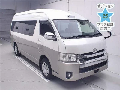 TOYOTA HIACE
