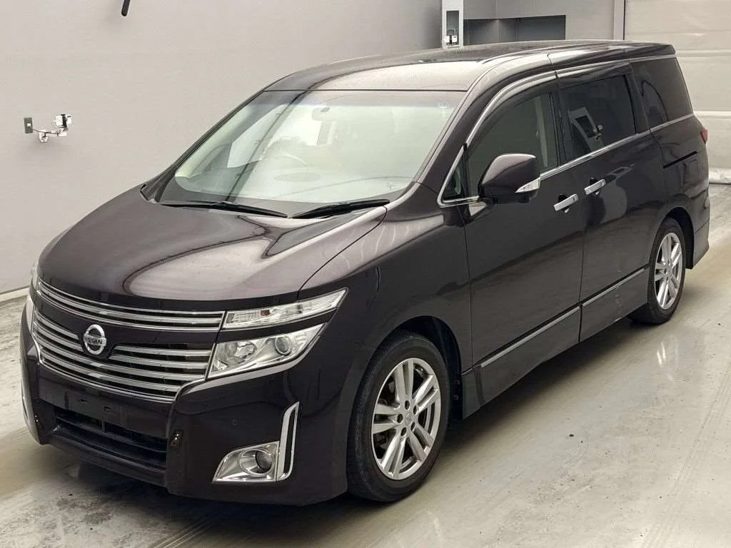 Nissan Elgrand 2010