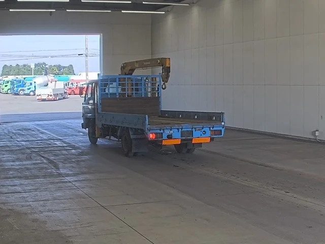 Isuzu Forward  с аукциона в Японии