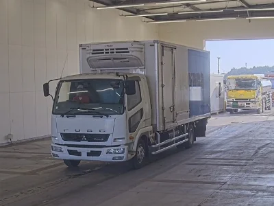 MITSUBISHI FUSO FIGHTER