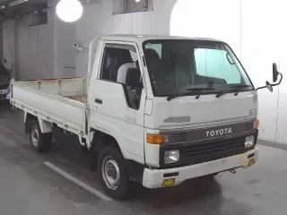 TOYOTA HIACE TRUCK