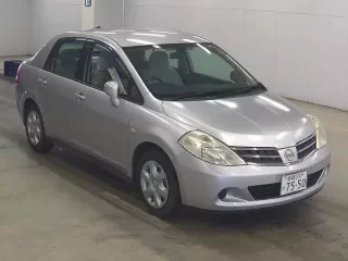 NISSAN TIIDA LATIO